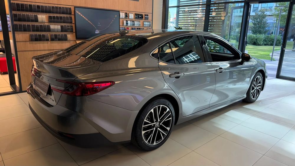 TOYOTA Camry 2026 — imagine 4
