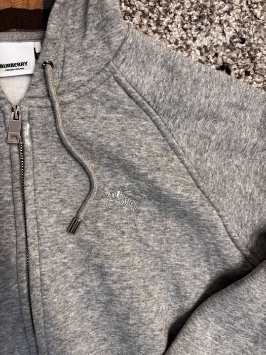 Hanorac Burberry XL (fit S) – Nou cu etichetă