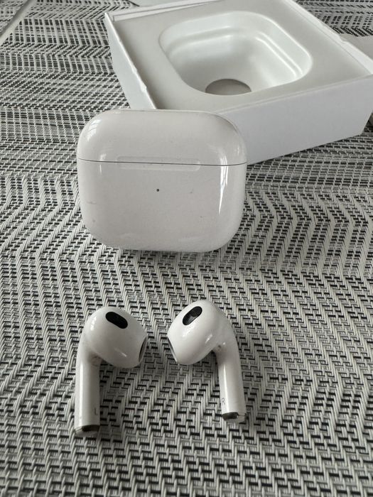 Airpods 3 Употребявани!
