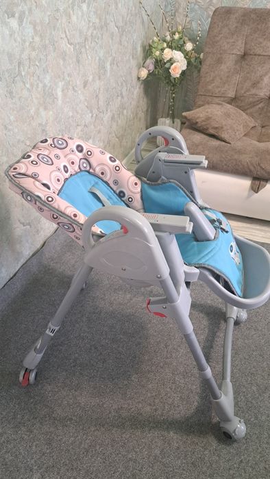 Стульчик для кормления