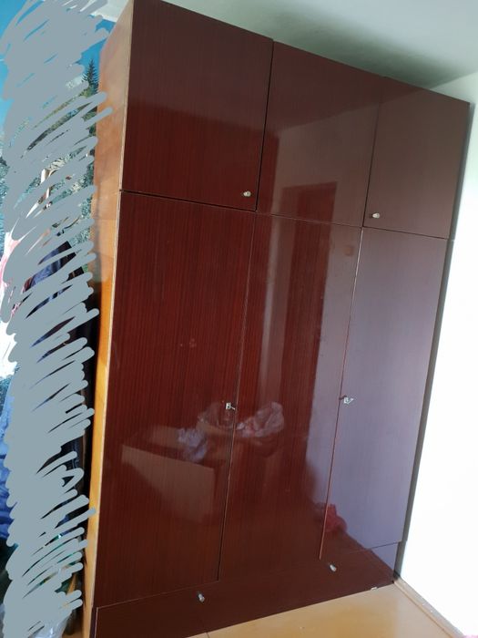 Продам   шифоньер