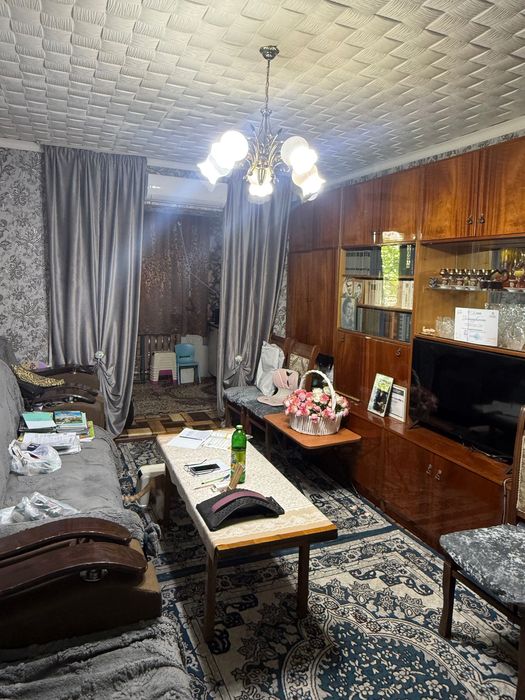 Продается 3 комнатная квартира 67кв м общая площадь.