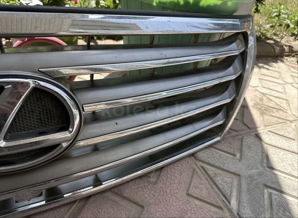 Решетка радитора на Lexus LX570