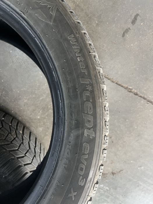 235/50 R18 Hankook Winter