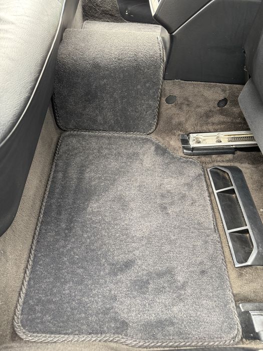 Ворсовые ковры на Mercedes W140