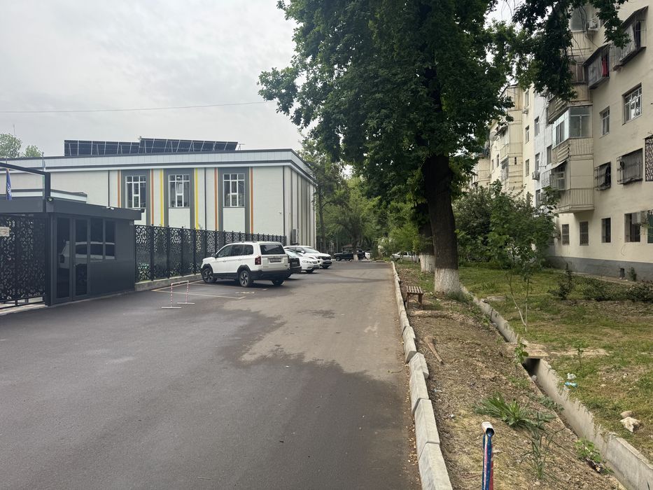 Чиланзар 23 квартал продаётся 2 комнатная квартира зелёный двор, школа