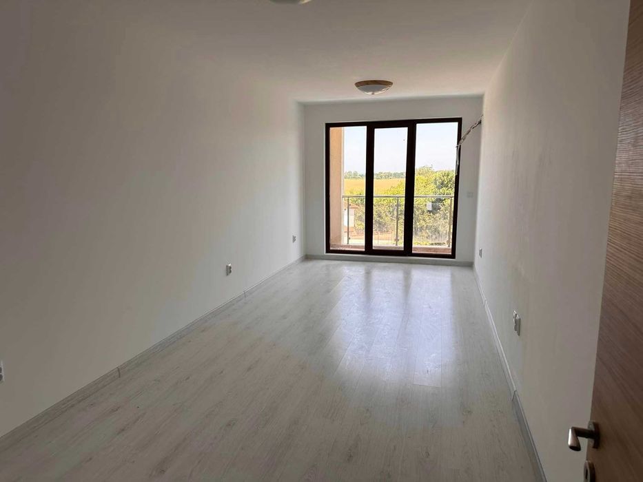 Продава се Двустаен апартамент в с. Шкорпиловци, Област Варна - 84 кв.м за 425 €/кв.м - Снимка #7