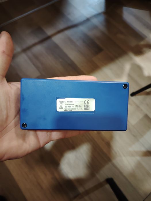 Продавам Hand's free Parrot MKI9000