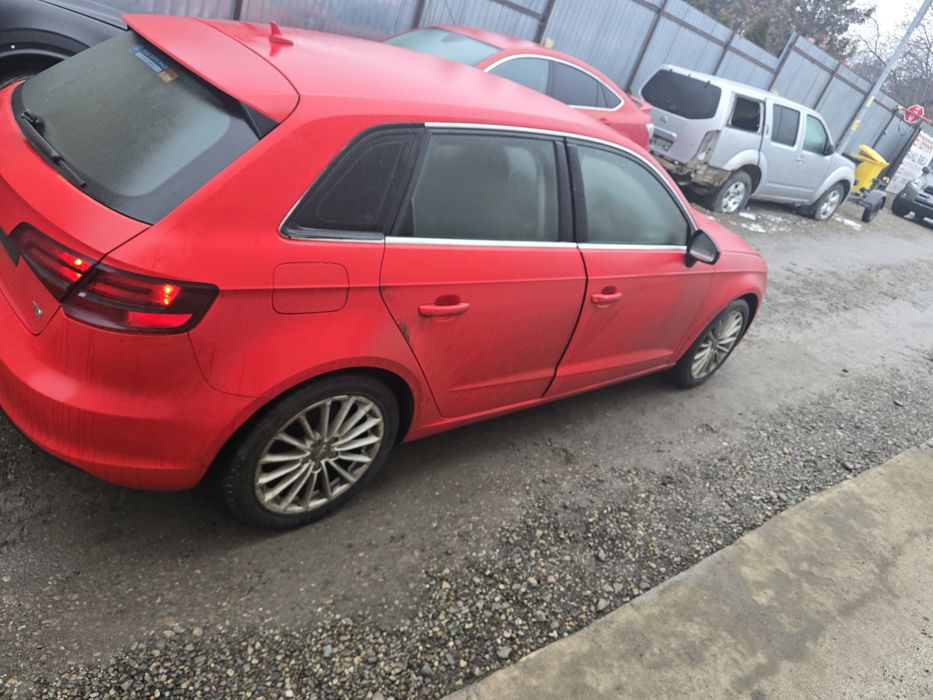Dezmembrez Audi A3 8V hatchback 2.0 TDI cod CRB an 2015