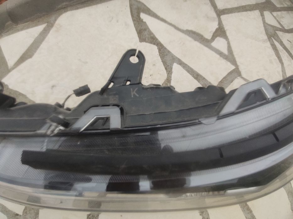 Фар десен за тойота рав4