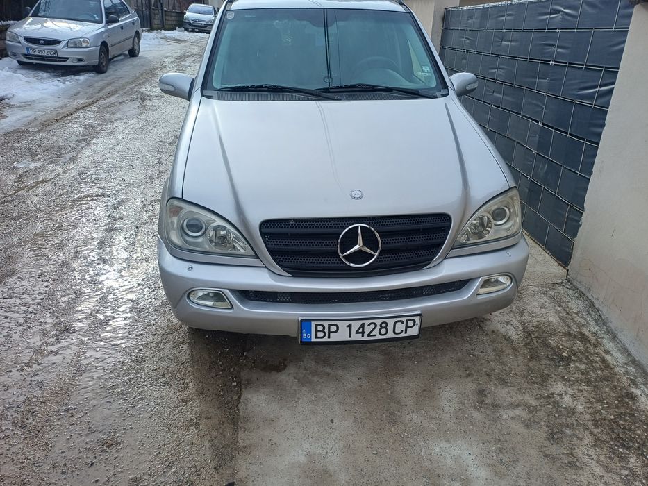 Mercedes ML 270;