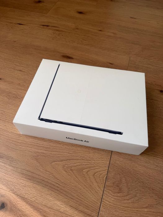 MacBook Air M2 (2022)