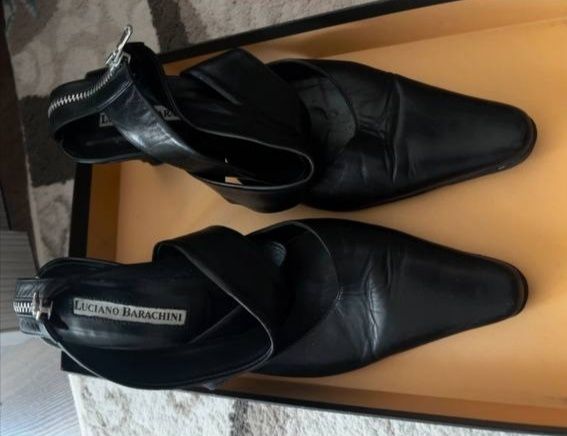 Аёллар оёк кийими