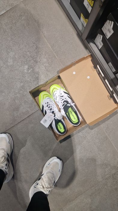 Сороконожки Adidas Predator