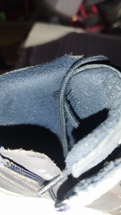 De vânzare ghetuțe copii măr.32 piele naturală și interior îmb