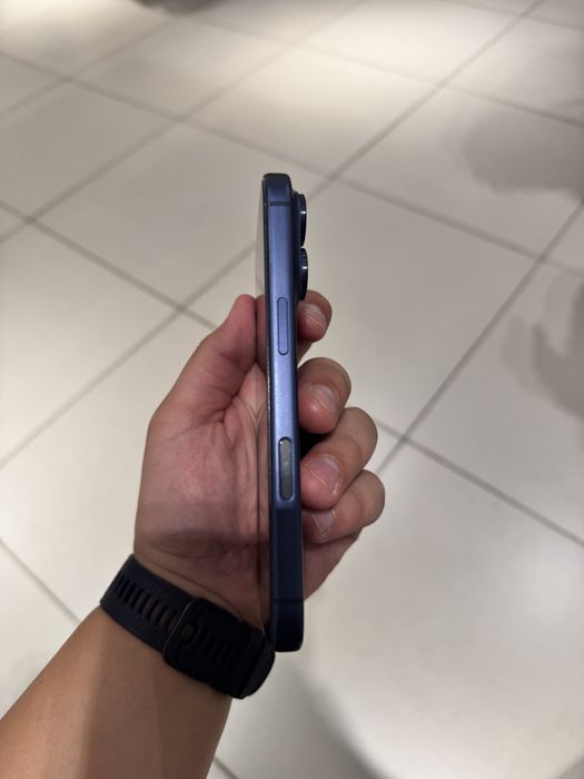 Iphone 17 pro не битый
