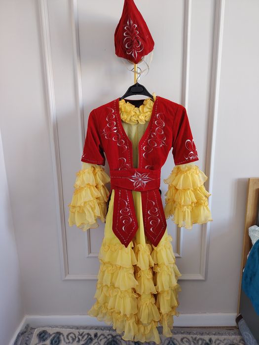 Қыздарға ұлттық киымдер