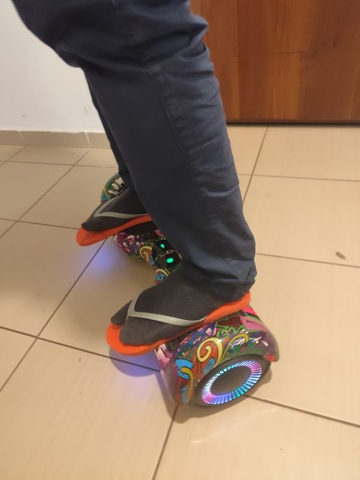 Vând hoverboard pentru copii! În stare foarte bună de funcționare!