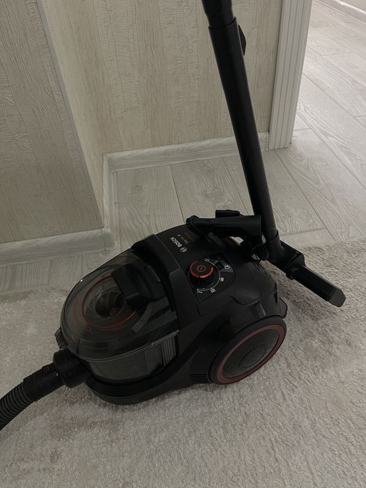 Пылесос BOSCH ProPower Serie 4