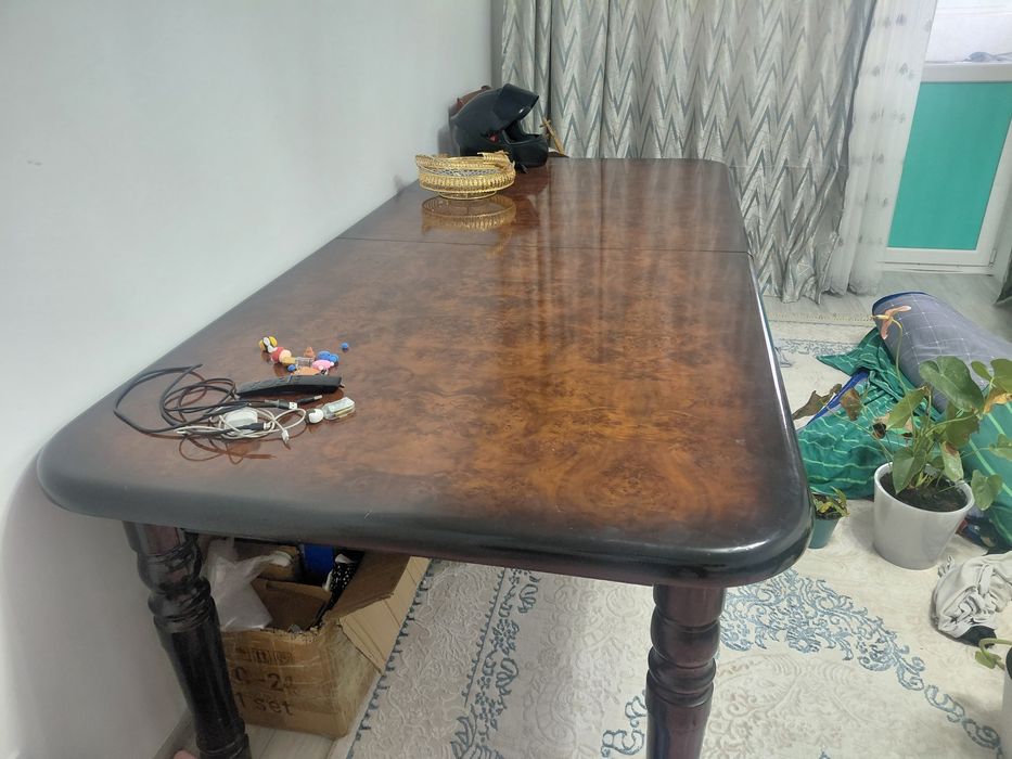 Стол срочный торг продам 70000