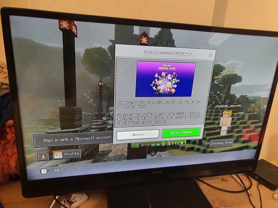 Телевизор Samsung 32"