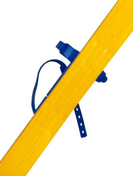 Детские пластиковые лыжи!!!