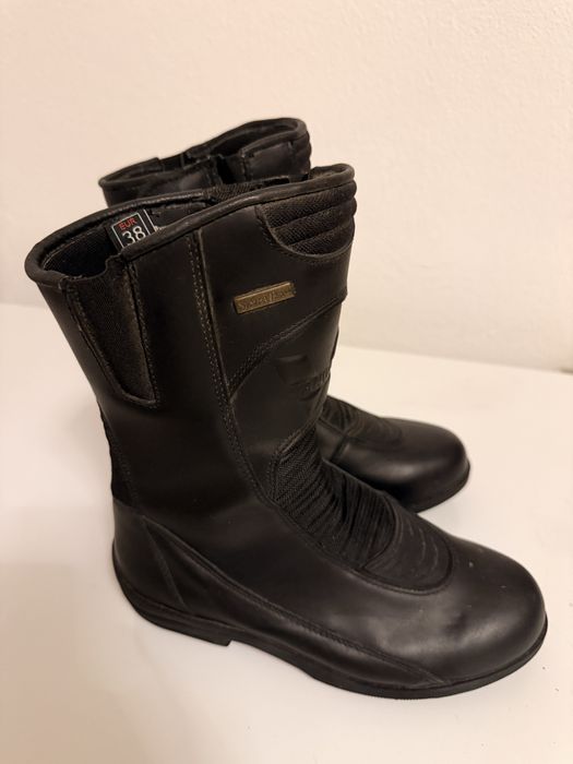 Cizme motocicleta Vanucci in stare impecabila marimea 38