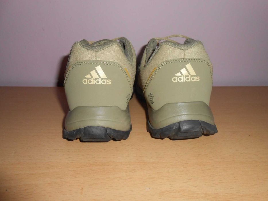 Дамски маратонки Adidas Traxion