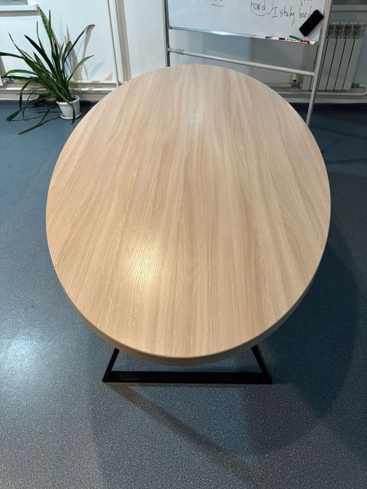 Продам стол хорошем состоянии