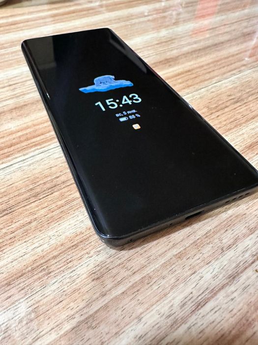 Продам Real me 11 PRO plus в идеальном состоянии