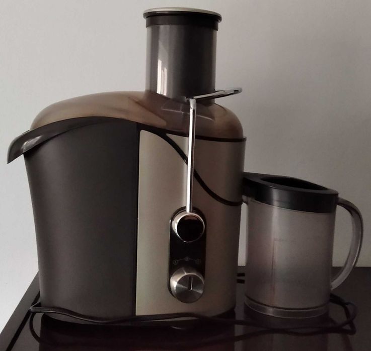 Vând storcător Tefal