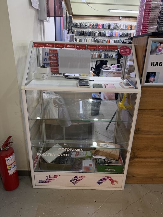 Срочно продам витрина
