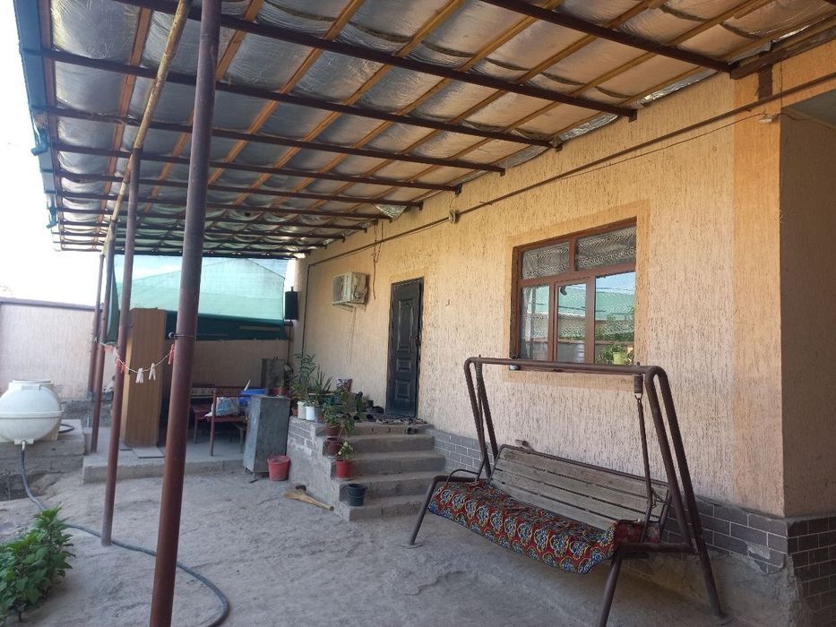 Hovli sotiladi 6 sotix
