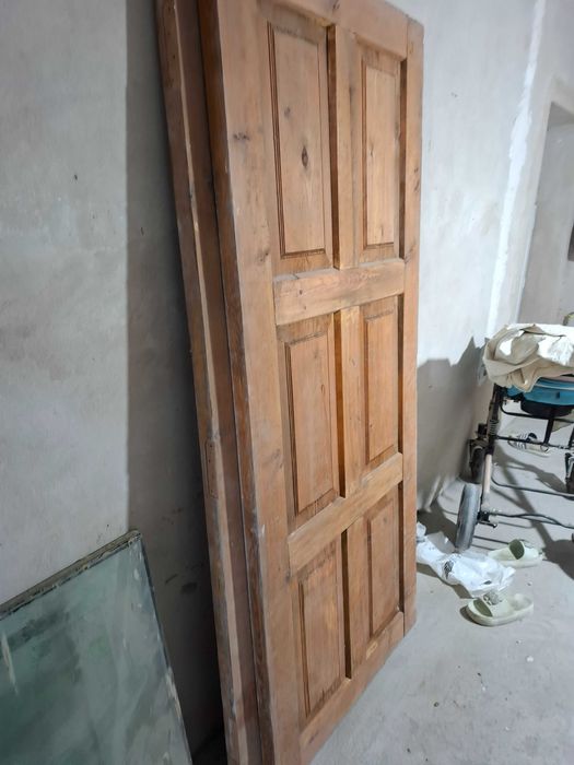 Агаш есик, дверь дерево