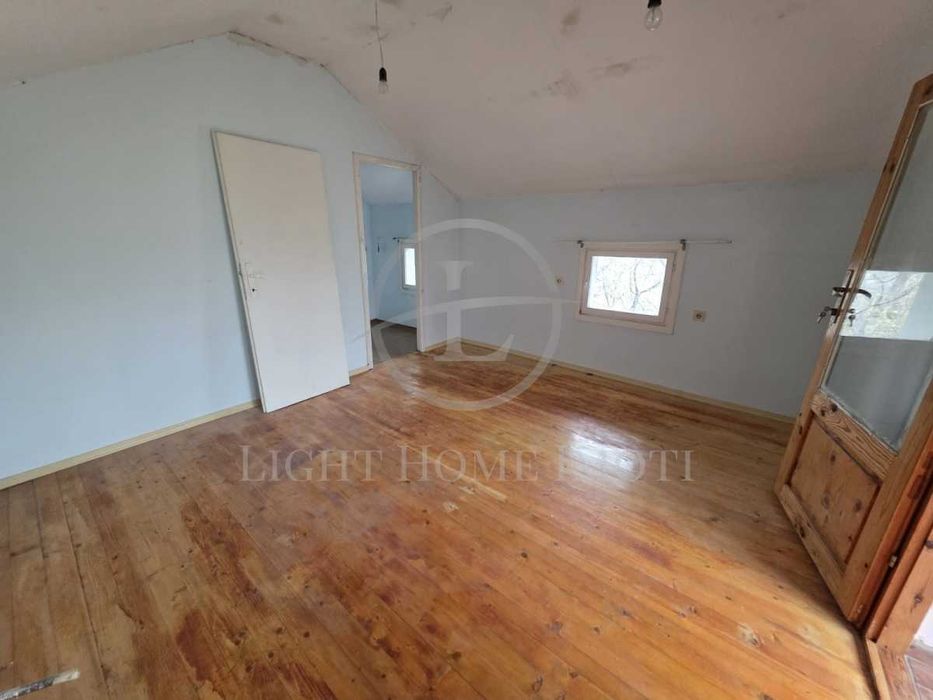 Реф. 2967 Къща / Тип Вила /  Двор