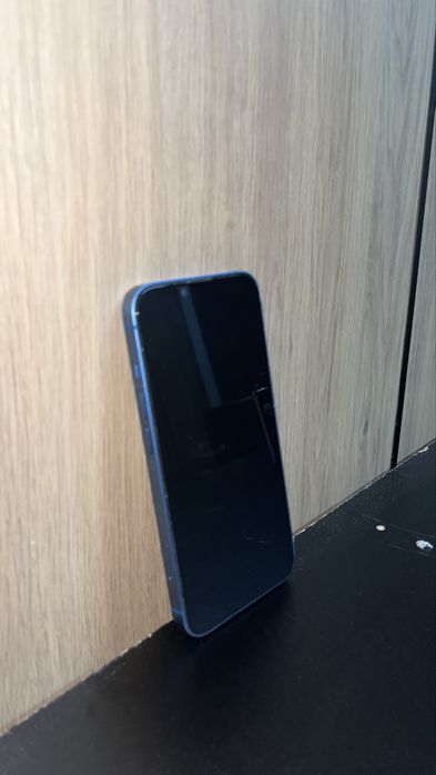 Продам Iphone 13 128гб