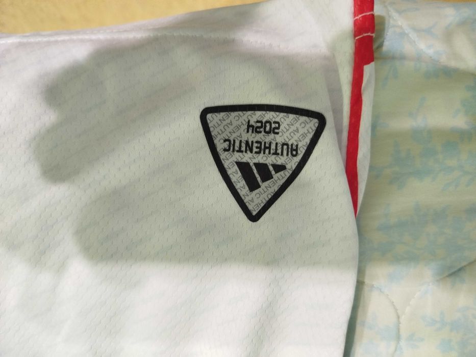 Тениска FC BAYERN Munchen - втора употреба