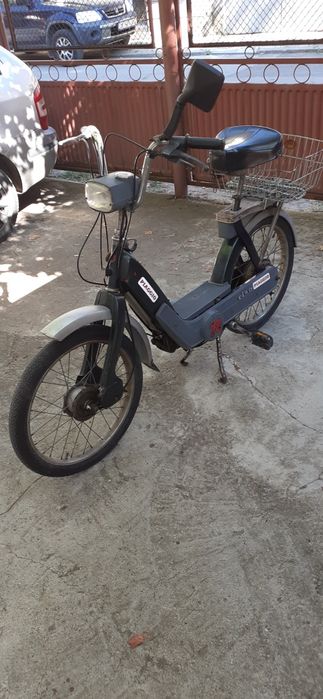 Продавам веломотопед Piaggio ciao