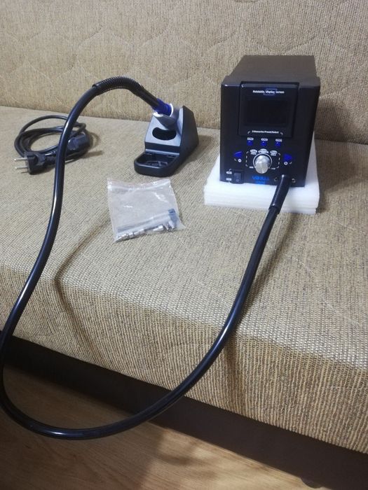 Vând  stație aer cald  Yihua 8509