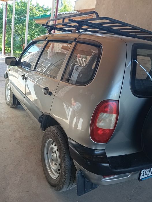 Chevrolet niva sotiladi