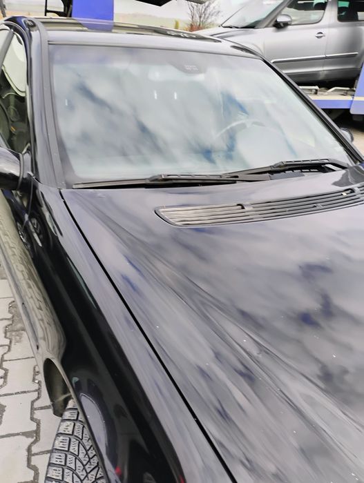 Кола mercedes c200