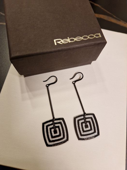 Rebecca обеци нови