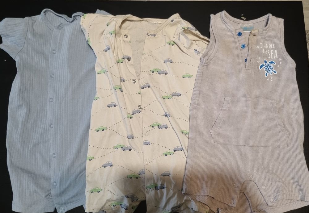 Lot hainute vara marimea 80-86 + CADOU