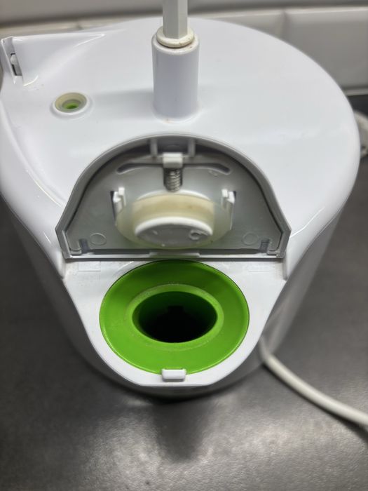 Vând Aparat Gătit cu Aburi și Blender Philips Avent 2 în 1 (SCF870)