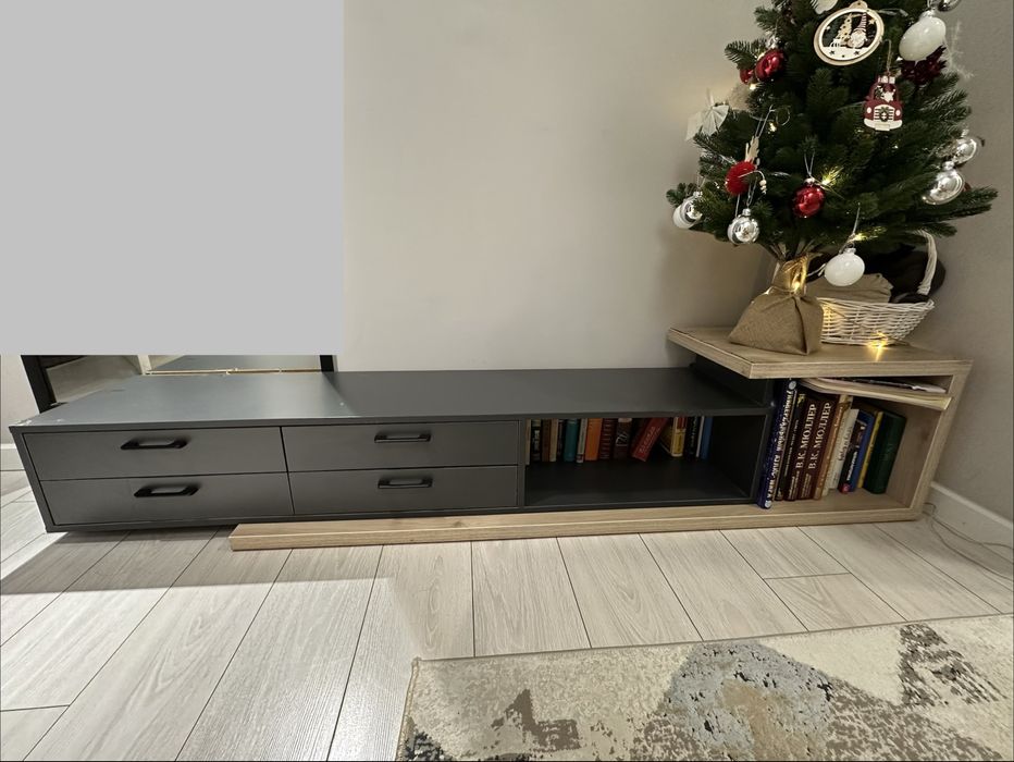 Напольная полка / тумба для телевизора