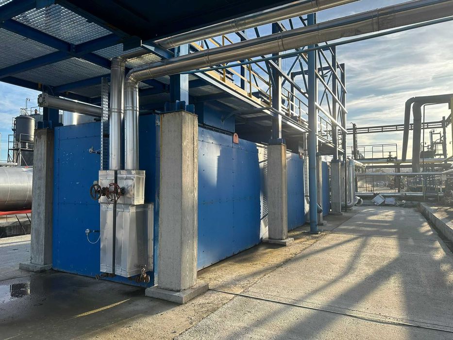 Vindem depozitul de bitum din Onești