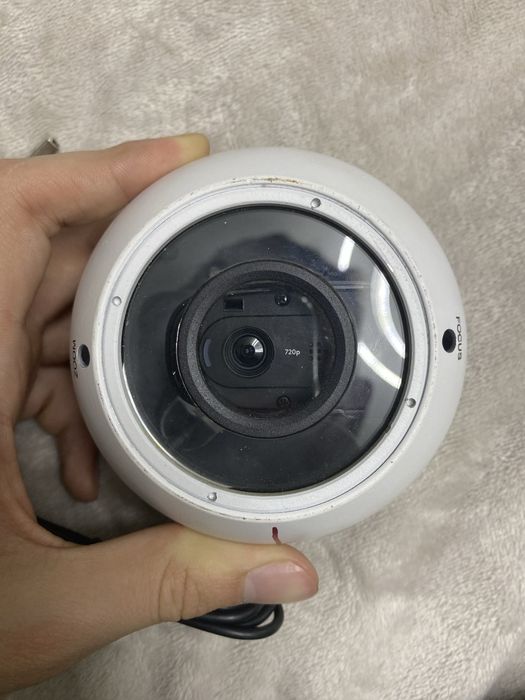 Веб-камера 720p.