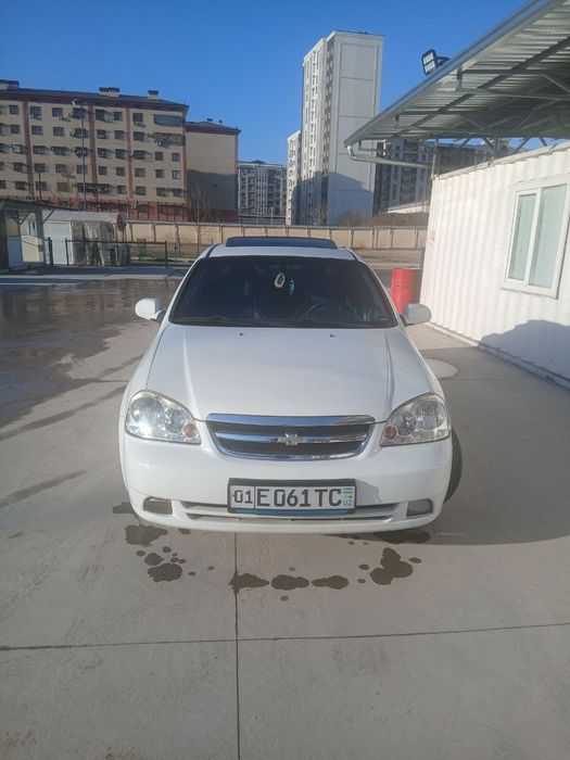 Lasetti 2010 yil sotiladi