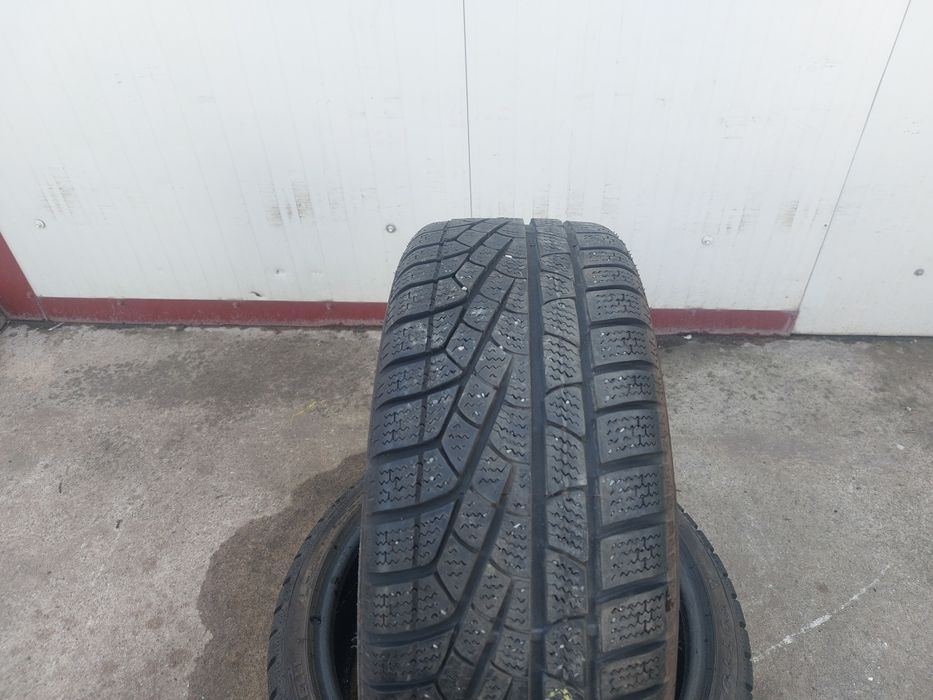 125 lei bucata! Doua anvelope M+S/IARNA 205 40 17 Pirelli