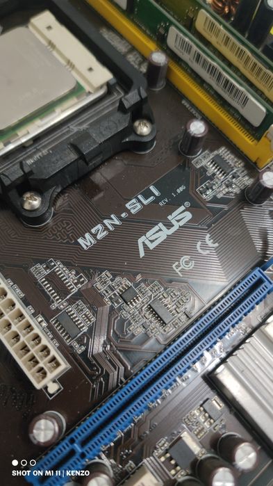 Kit placa de baza Asus M2N-SLI plus AMD Sempron 3200+